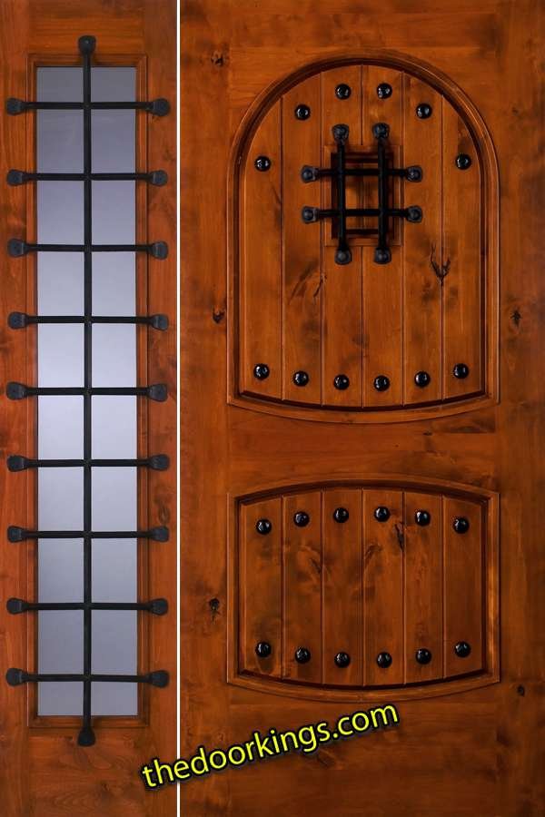 sw01 knotty alder with on sw50 sidelite